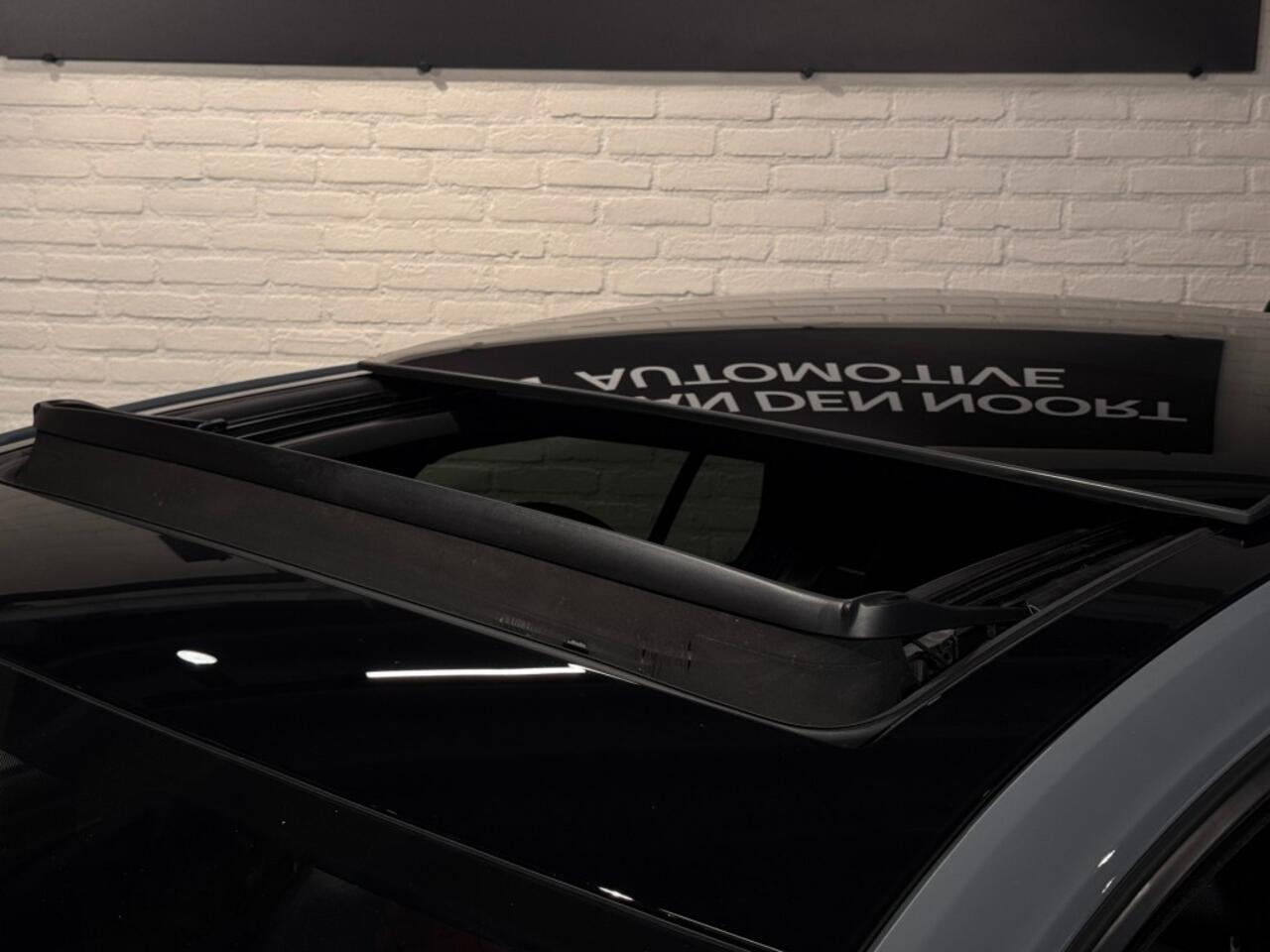 Volkswagen GOLF 2.0 TSI GTI TCR DSG Pano ACC Virtual Keyless 18''