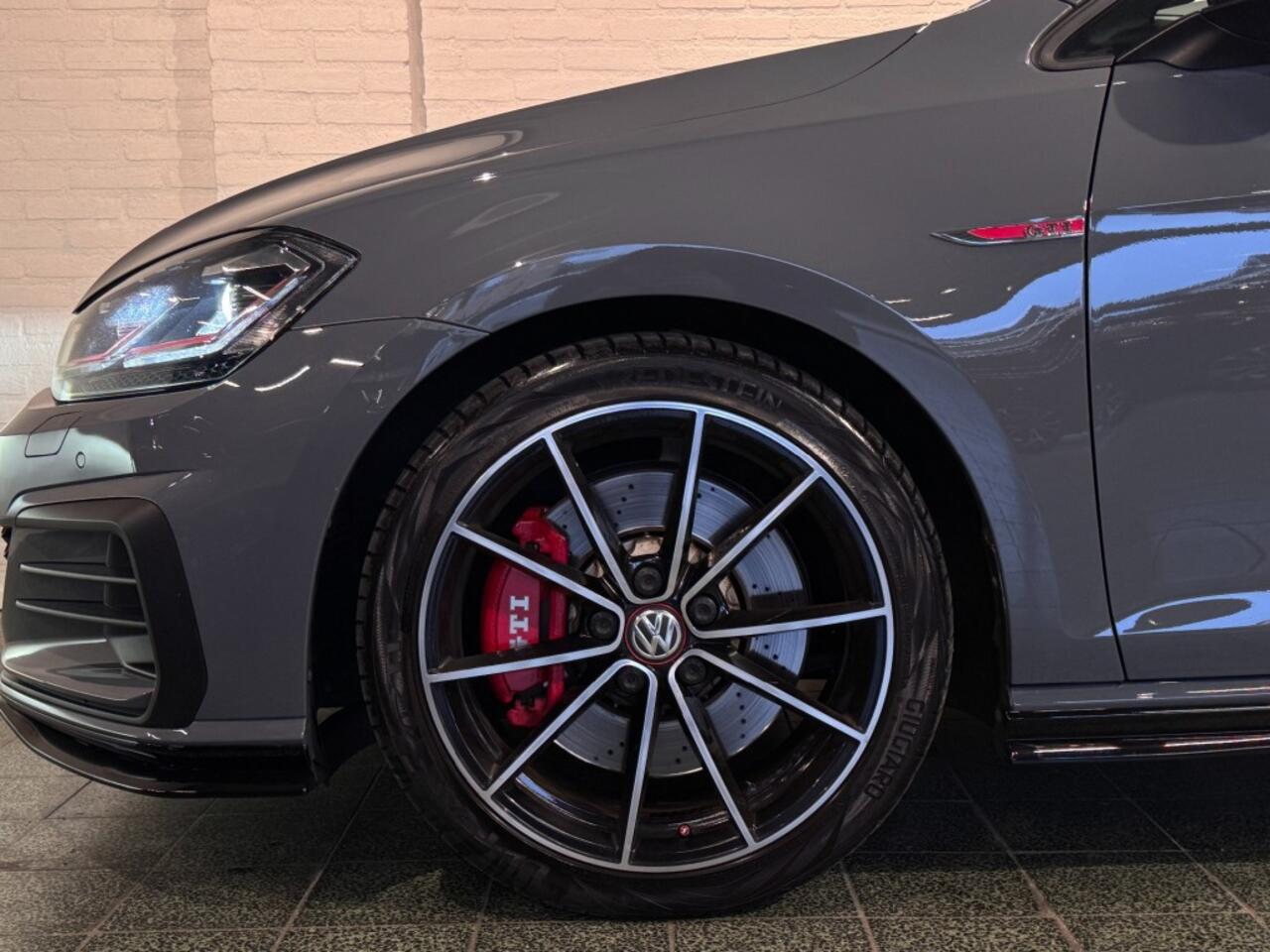 Volkswagen GOLF 2.0 TSI GTI TCR DSG Pano ACC Virtual Keyless 18''