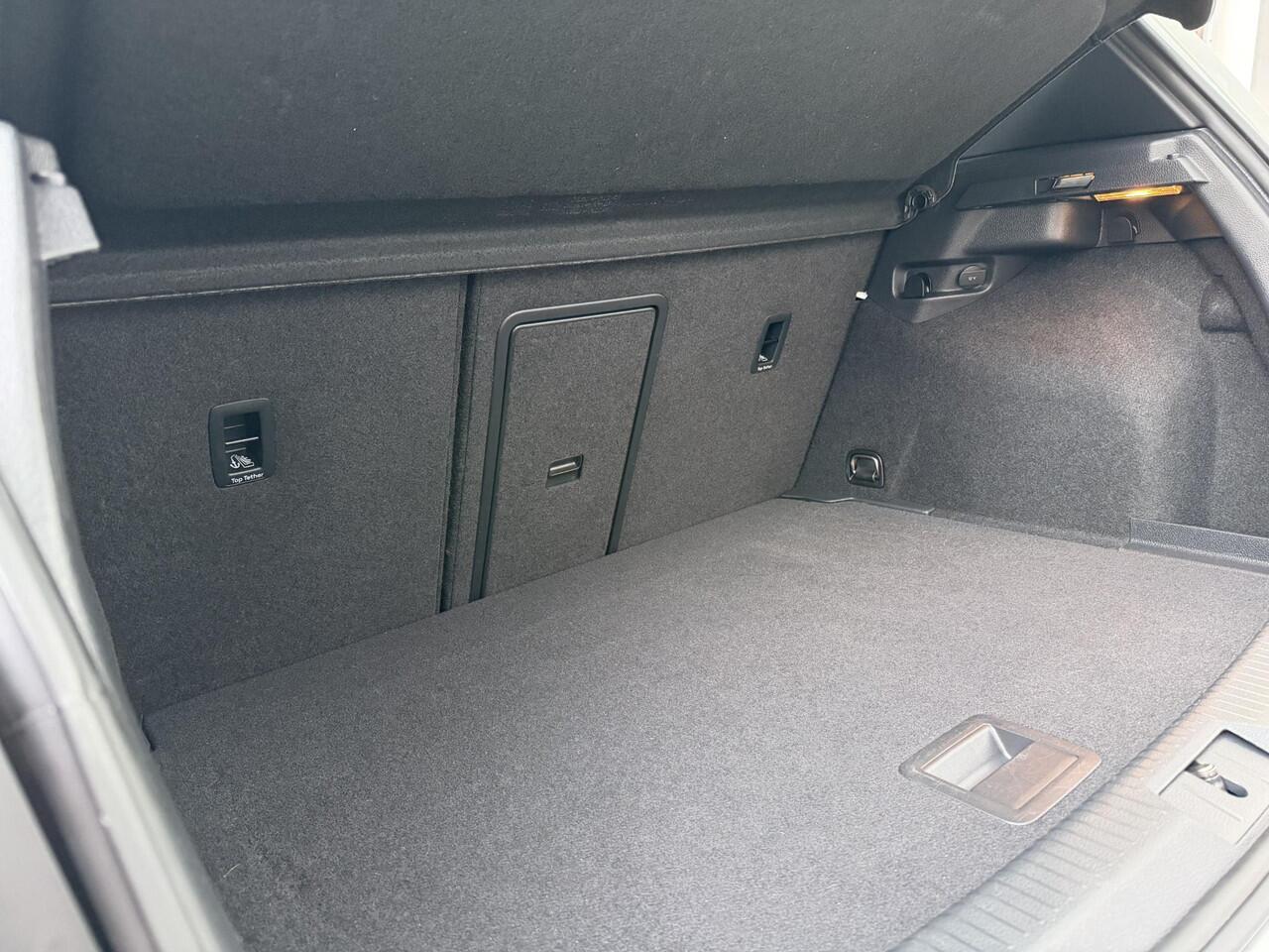 Volkswagen GOLF 2.0 TSI GTI TCR | STAGE 2 | R600 | Schuif-kanteldak | DYNAUDIO | Camera | CarPlay | Keyless | Dodehoek