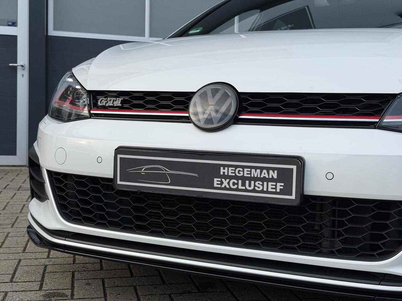 Volkswagen GOLF 2.0 TSI GTI TCR | STAGE 2 | R600 | Schuif-kanteldak | DYNAUDIO | Camera | CarPlay | Keyless | Dodehoek