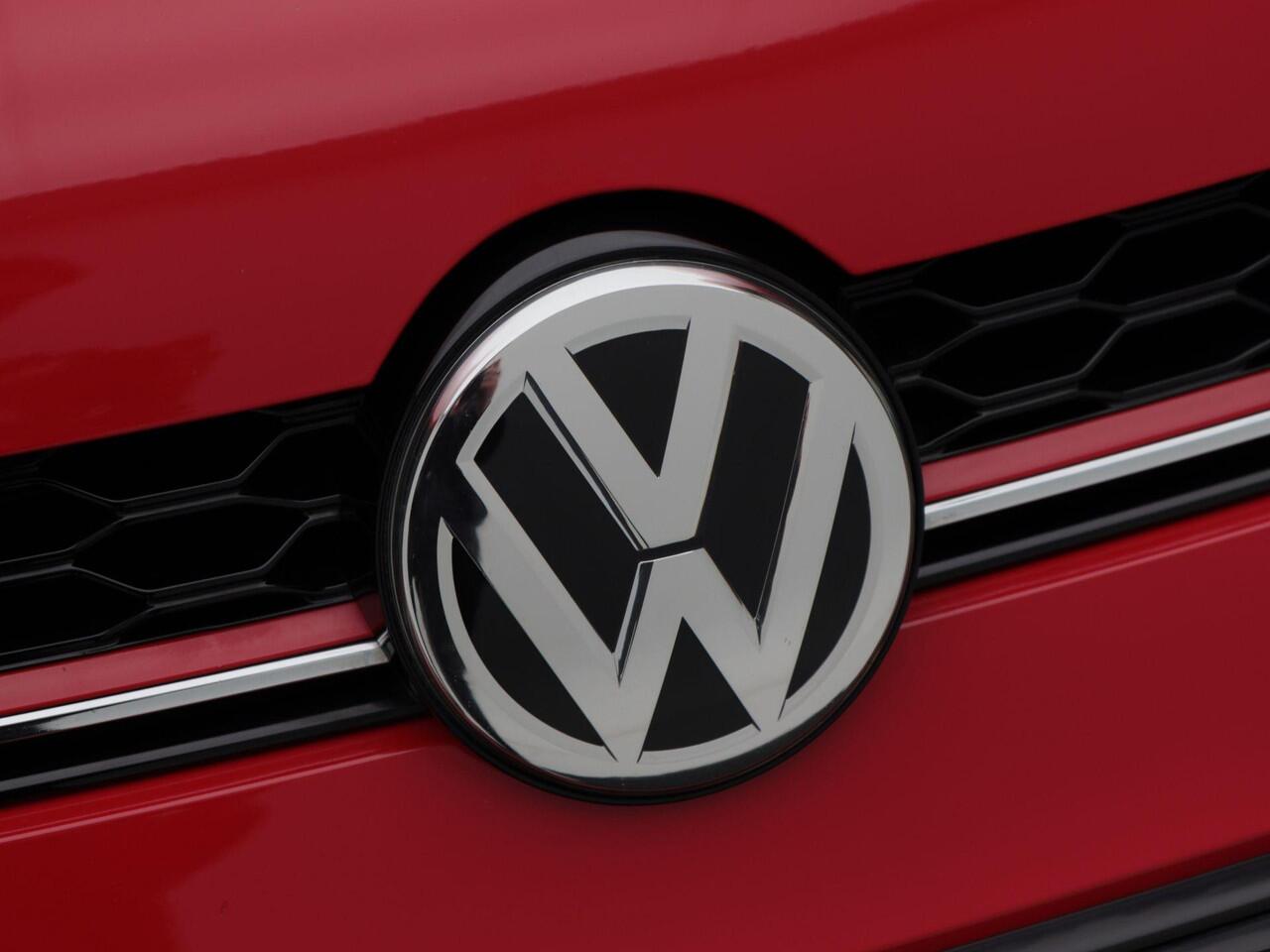 Volkswagen GOLF 2.0 TSi GTi 290 Pk TCR | Panorama Dak | Adaptive Cruise | Camera | Stoelverwarming | 18 inch | 89.906 km!!