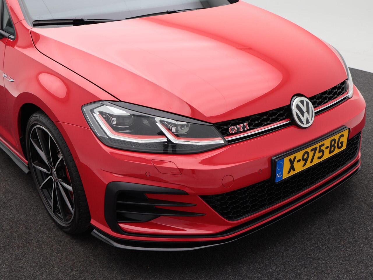 Volkswagen GOLF 2.0 TSi GTi 290 Pk TCR | Panorama Dak | Adaptive Cruise | Camera | Stoelverwarming | 18 inch | 89.906 km!!