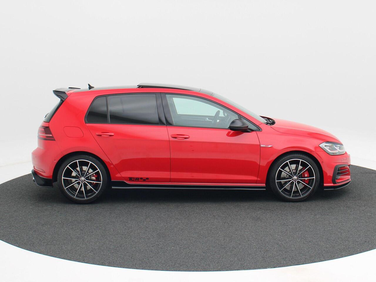 Volkswagen GOLF 2.0 TSi GTi 290 Pk TCR | Panorama Dak | Adaptive Cruise | Camera | Stoelverwarming | 18 inch | 89.906 km!!