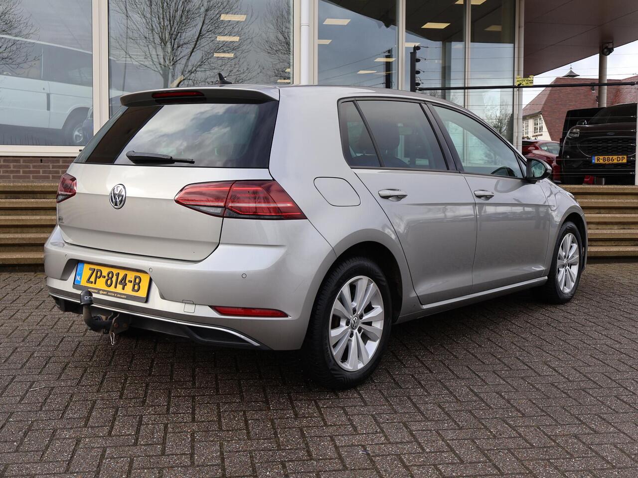 Volkswagen GOLF 1.6 TDI 116 PK AUT. *1e EIGENAAR / BTW* + MASSAGE | CARPLAY | ADAPTIVE CRUISE | TREKHAAK | STOELVERW. | DAB