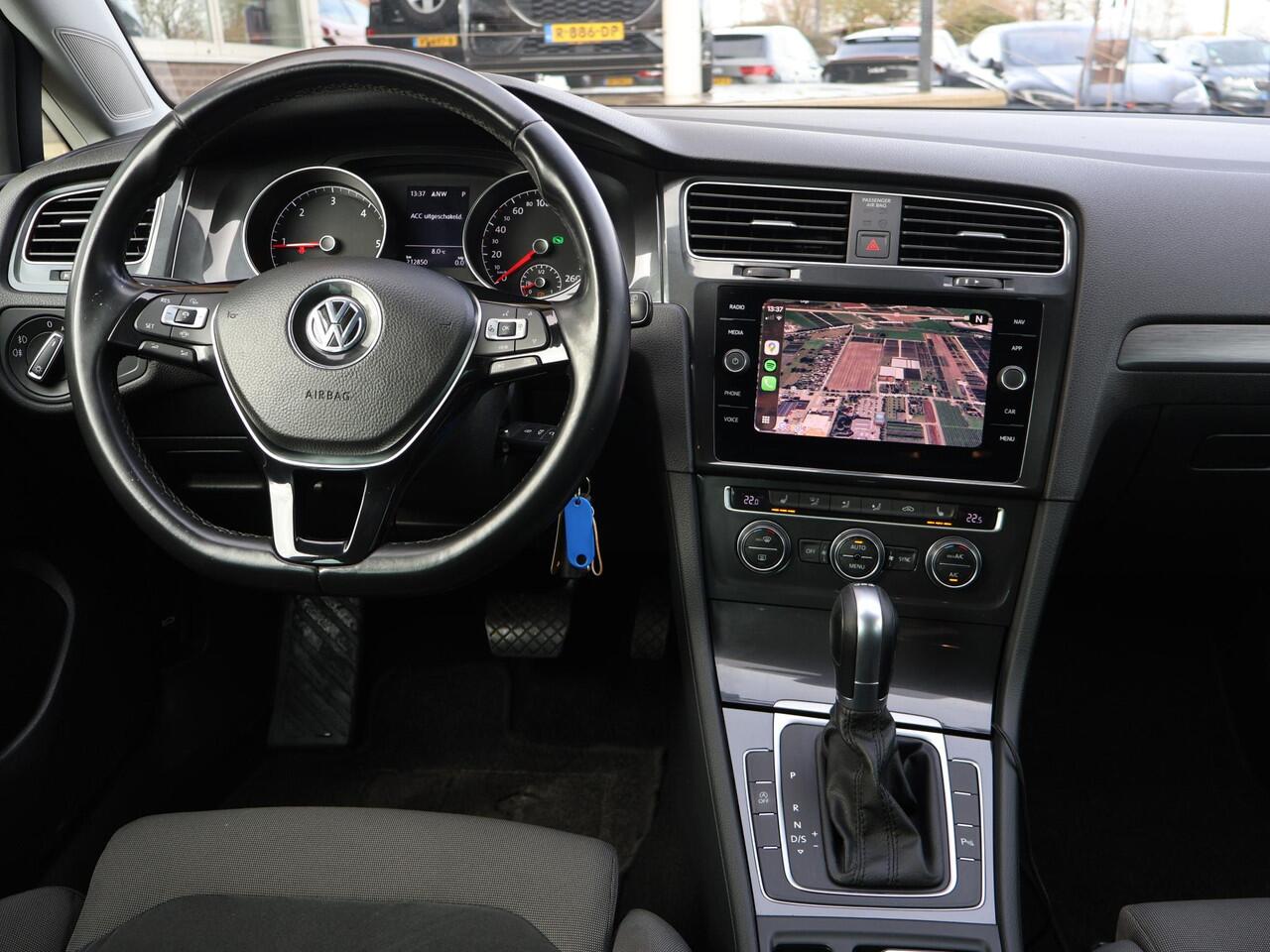 Volkswagen GOLF 1.6 TDI 116 PK AUT. *1e EIGENAAR / BTW* + MASSAGE | CARPLAY | ADAPTIVE CRUISE | TREKHAAK | STOELVERW. | DAB