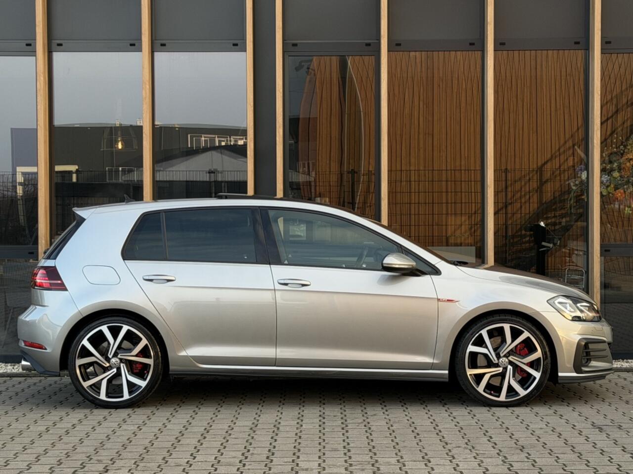 Volkswagen GOLF 2.0 TSI GTI Performance 245 PK | PANO | VIRTUAL | KEYLESS | ACC
