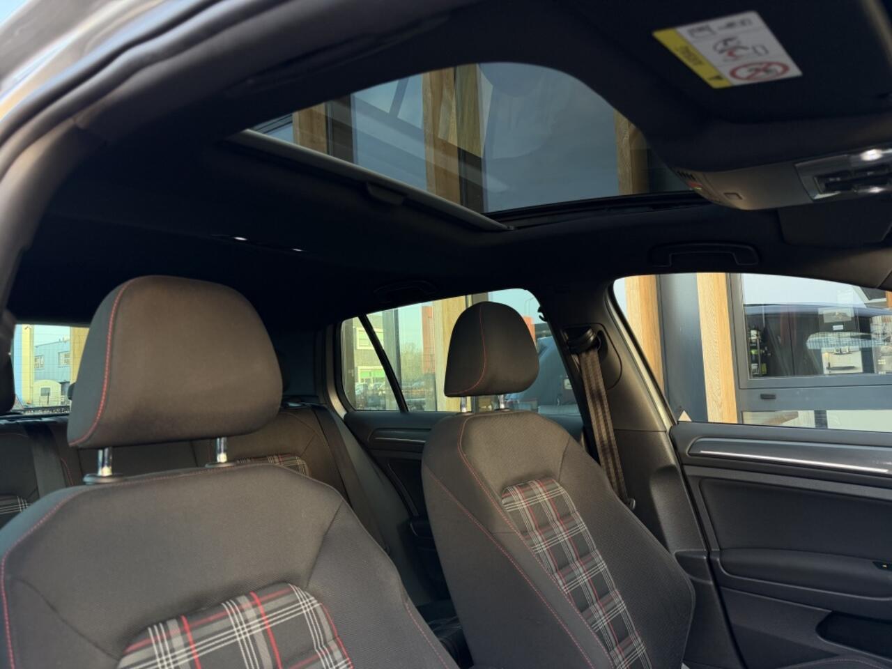 Volkswagen GOLF 2.0 TSI GTI Performance 245 PK | PANO | VIRTUAL | KEYLESS | ACC