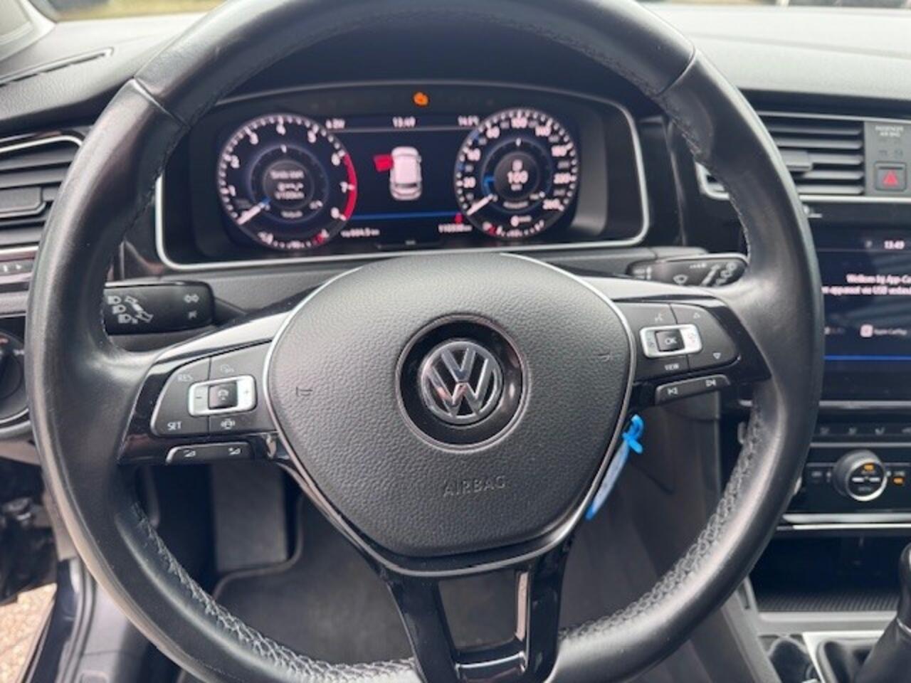Volkswagen GOLF 1.5 TSI Highline 150 Pk Navi. Appel Carplay.