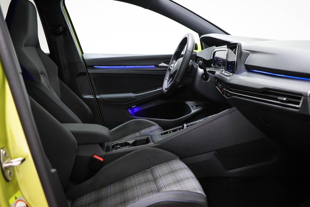 Volkswagen GOLF 1.4 eHybrid GTE | PANORAMADAK | WINTER / ASSISTENTIE- PACK | IQ LIGHT | CAMERA