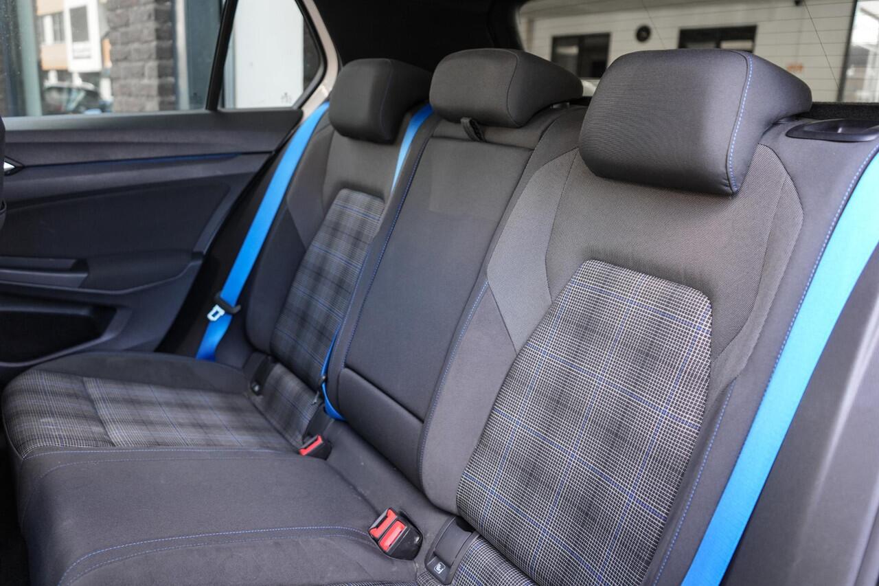 Volkswagen GOLF 1.4 eHybrid GTE | ALCANTARA | SFEER | CAMERA | PANO | IQ