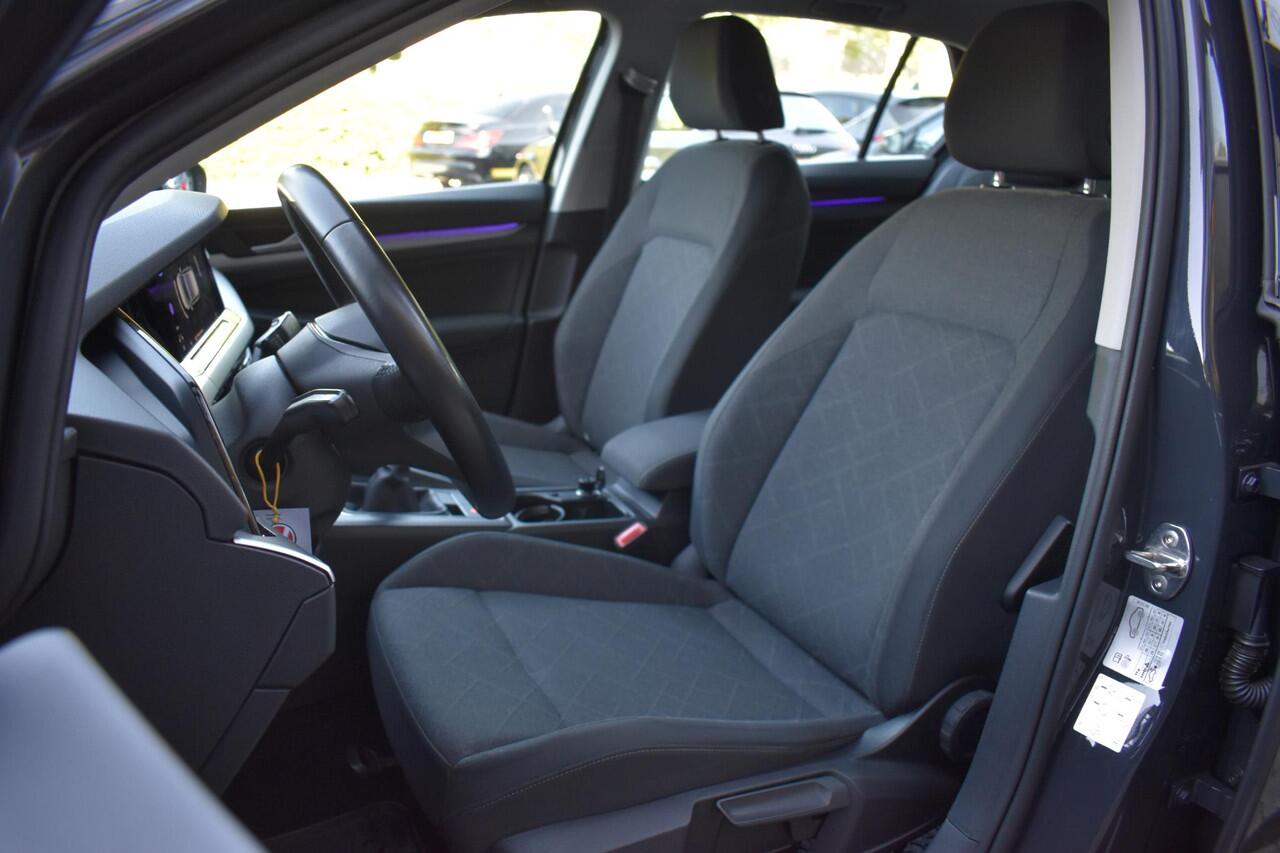 Volkswagen GOLF 1.5 TSI Life Business Lane ACC Keyless Sfeer Stoelvw