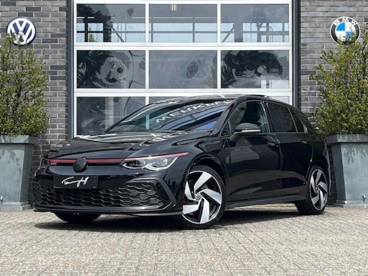 Volkswagen GOLF 2.0 TSI GTI - PANO - IQ LIGHT - HARMAN KARDON - 18 INCH