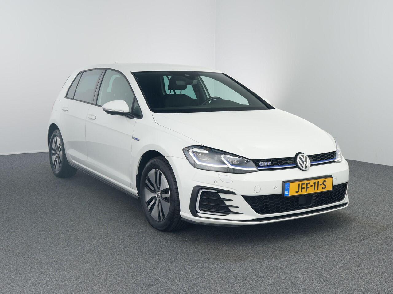 Volkswagen GOLF 1.4 eHybrid GTE | Dealer onderhouden | Standkachel | ACC | LED |