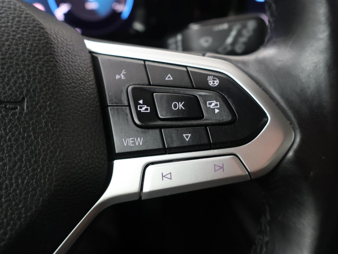 Volkswagen GOLF 1.5 eTSI | 150 PK | Automaat | Multifunctioneel stuurwiel | Cruisecontrol | Stoelverwarming |