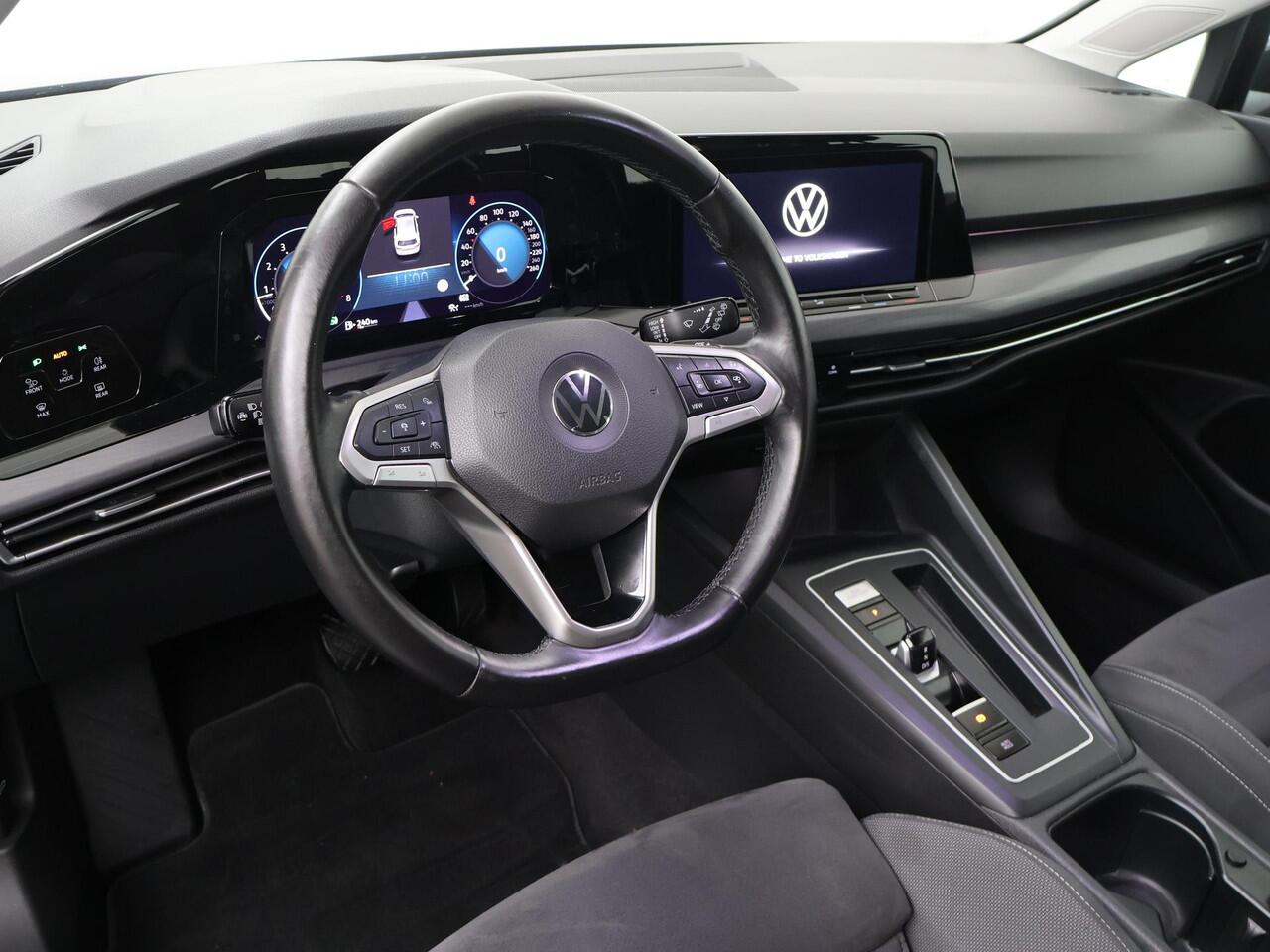 Volkswagen GOLF 1.5 eTSI | 150 PK | Automaat | Multifunctioneel stuurwiel | Cruisecontrol | Stoelverwarming |