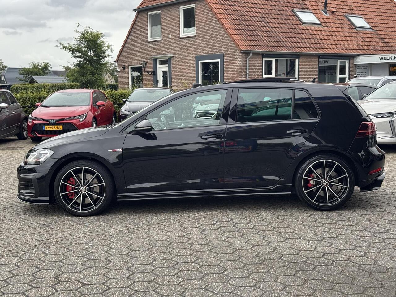 Volkswagen GOLF 2.0 TSI GTI TCR AKRA | PANO | NAVI | VIRTUAL | DYNAUDIO | BOVAG !