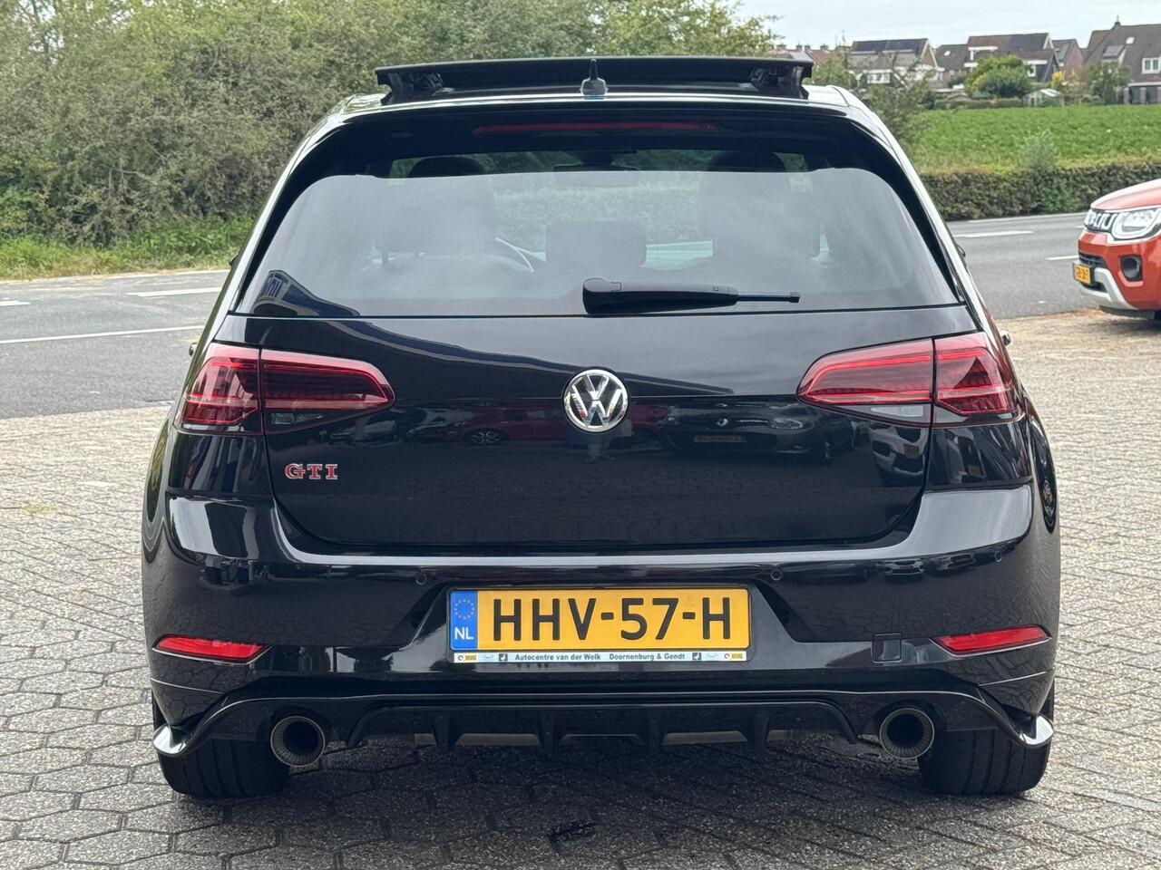 Volkswagen GOLF 2.0 TSI GTI TCR AKRA | PANO | NAVI | VIRTUAL | DYNAUDIO | BOVAG !
