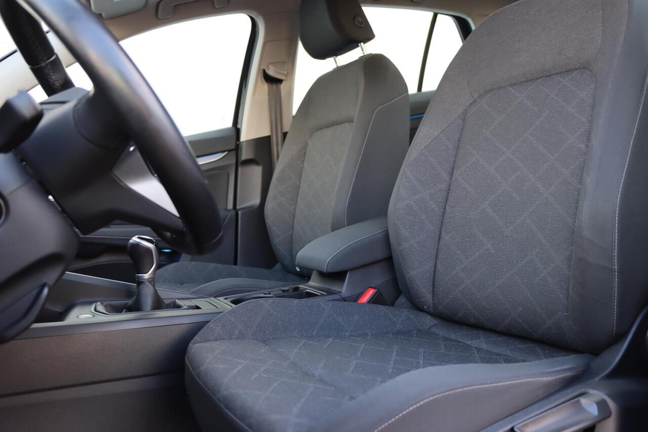 Volkswagen GOLF 1.0 TSI Life