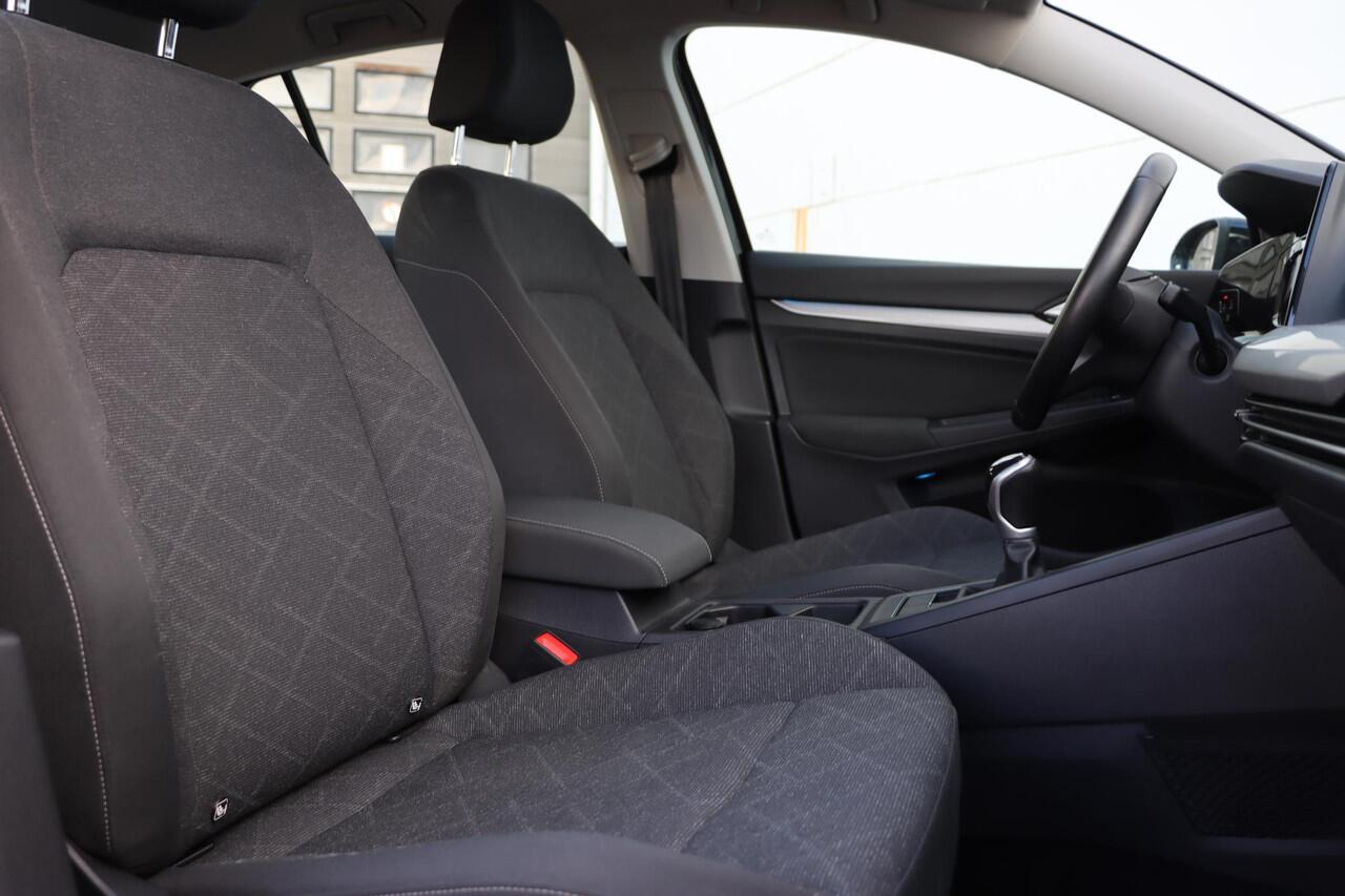 Volkswagen GOLF 1.0 TSI Life