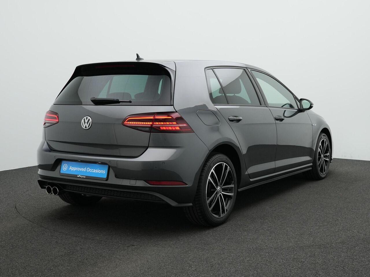 Volkswagen GOLF 1.4 TSI 204 pk PHEV GTE | Virtual Cockpit | Adaptive Cruise | Achteruitrijcamera | Sportstoelen | Apple Carplay/Android Auto | 17 inch