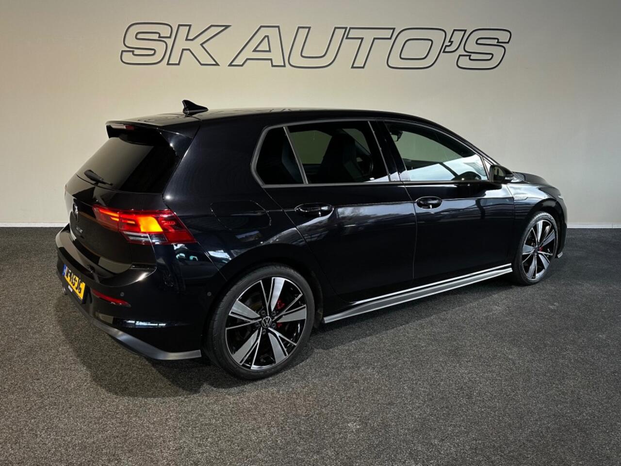Volkswagen GOLF 2.0 TDI GTD l 200PK l FULL LED l STOEL+STUURVERW l CARPLAY l SFEERVERL