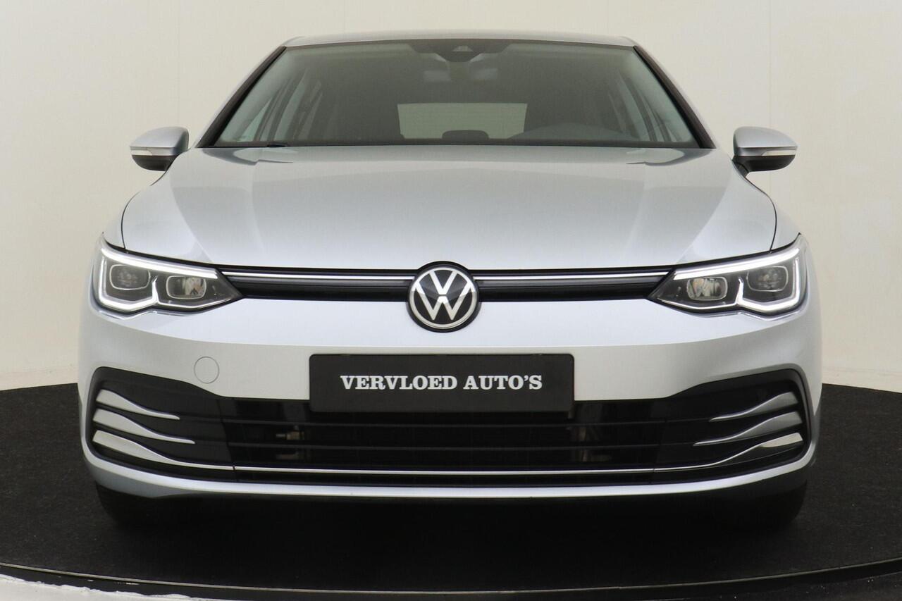 Volkswagen GOLF 1.4 eHybrid STYLE -ergoActive|CAMERA|WINTER|ADAP.CRUISE|DISCOVER-MEDIA|PRIVACY.GLAS