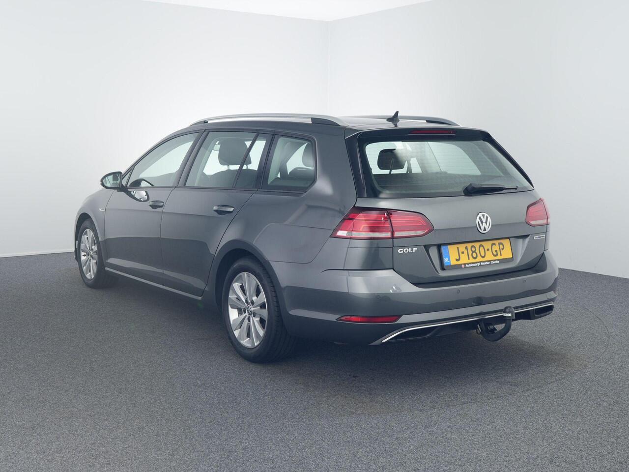 Volkswagen GOLF Variant 1.5 TSI Comfortline | Carplay | Trekhaak | ACC |