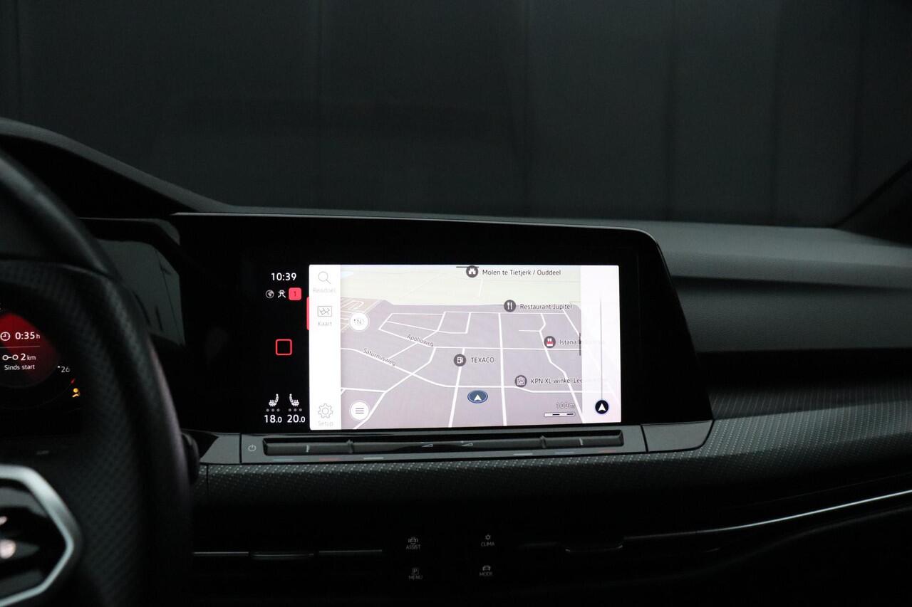 Volkswagen GOLF 1.5 eTSI R-LINE | PDC | NAVI | APPLE CARPLAY | STOEL/STUURVERW. |