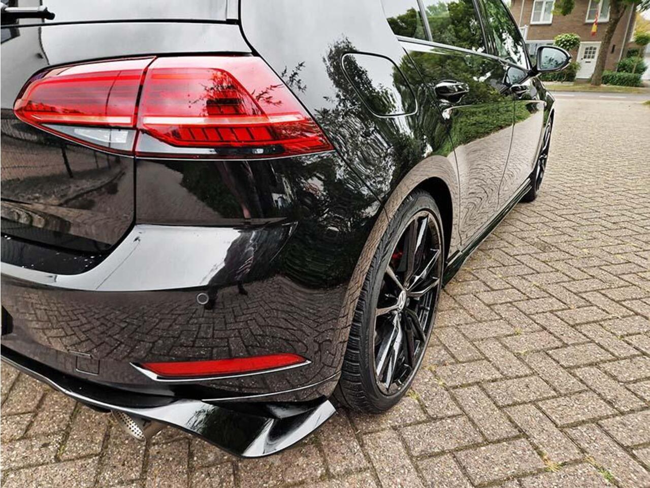 Volkswagen GOLF 2.0 TSI GTI TCR