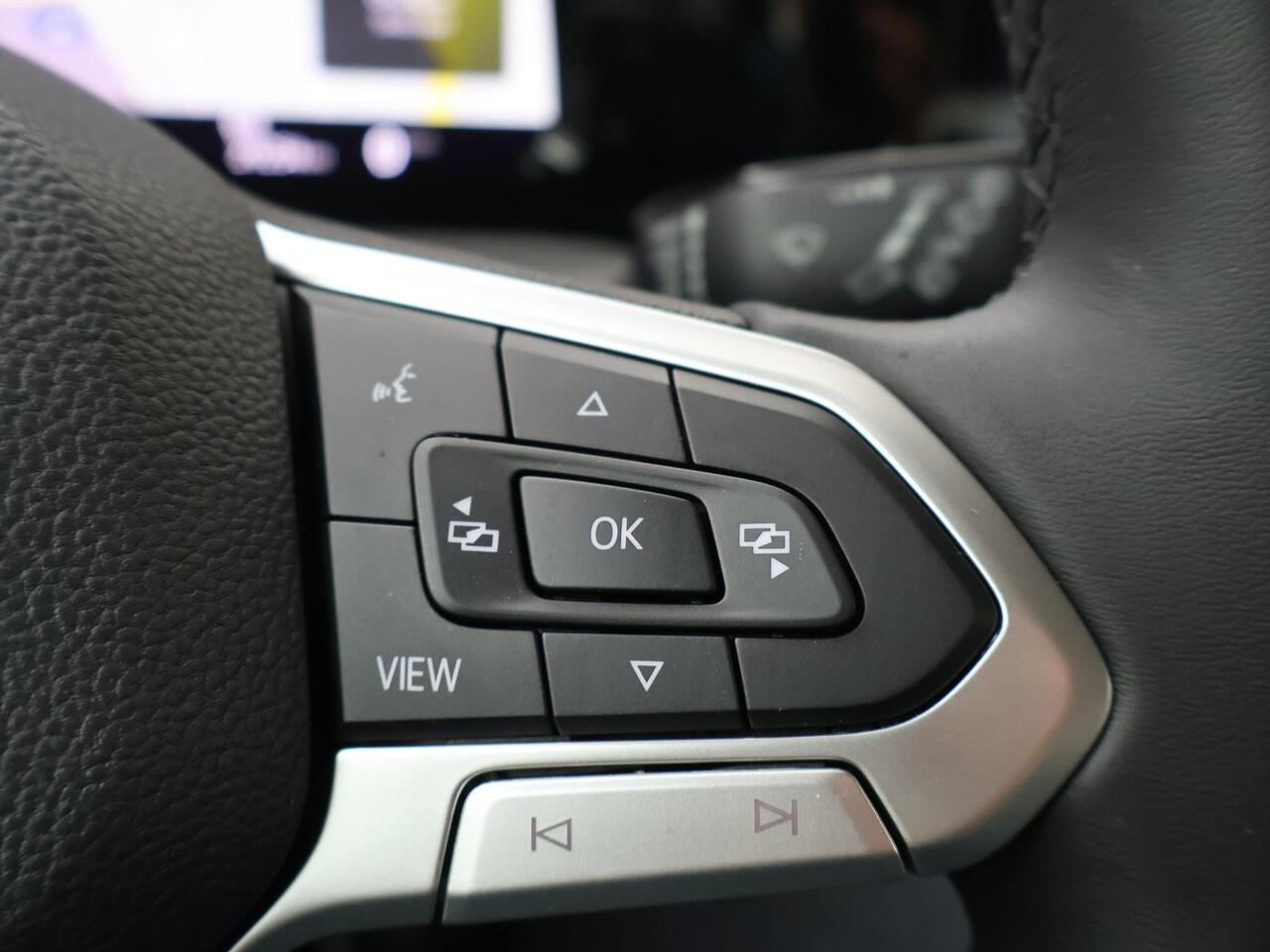 Volkswagen GOLF 1.5 TSI Life Business | 131 PK | Adaptive cruise control | Led verlichting | Apple Carplay/Android Auto |