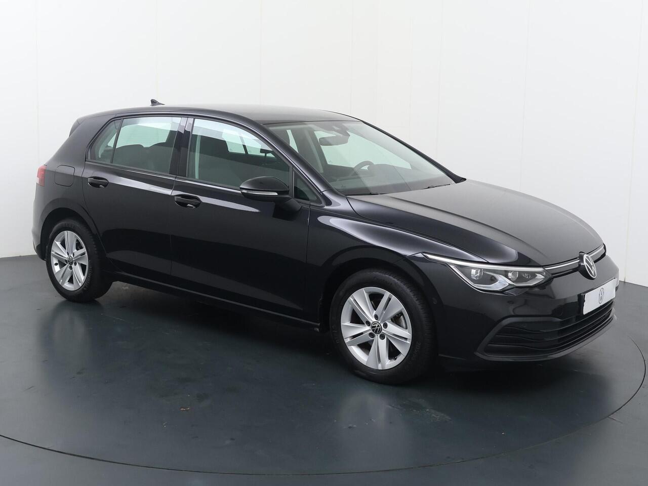 Volkswagen GOLF 1.5 TSI Life Business | 131 PK | Adaptive cruise control | Led verlichting | Apple Carplay/Android Auto |