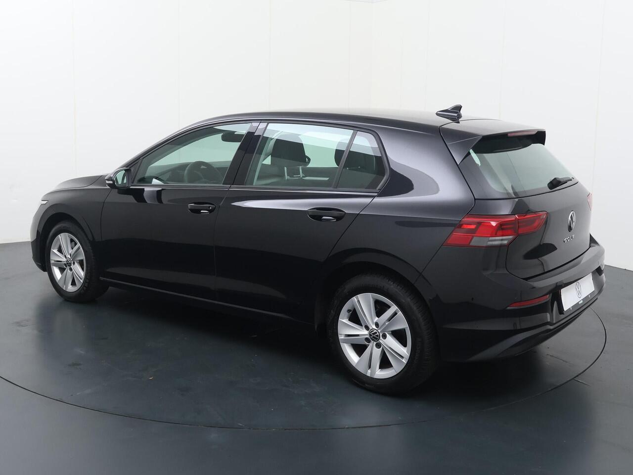 Volkswagen GOLF 1.5 TSI Life Business | 131 PK | Adaptive cruise control | Led verlichting | Apple Carplay/Android Auto |