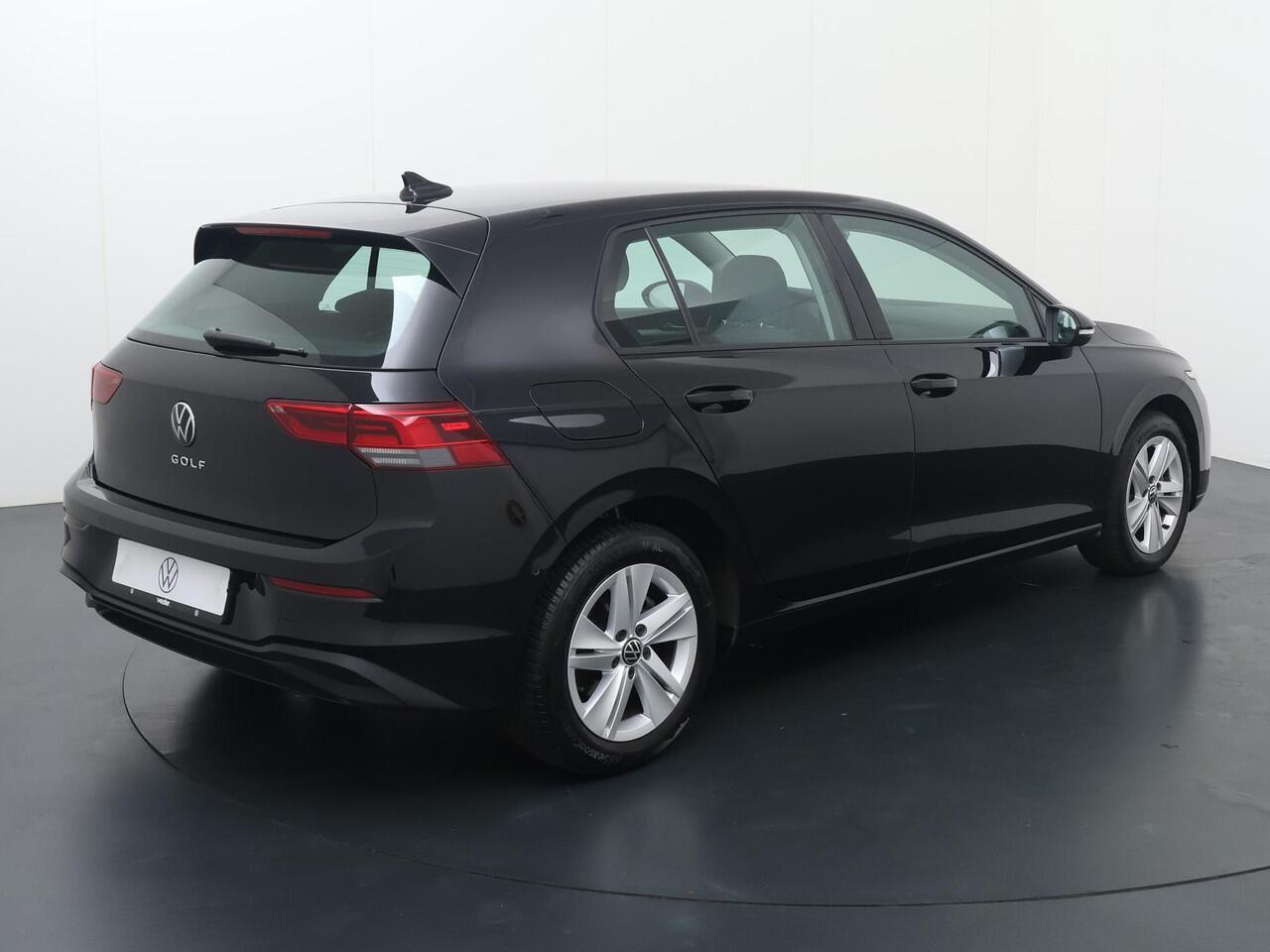 Volkswagen GOLF 1.5 TSI Life Business | 131 PK | Adaptive cruise control | Led verlichting | Apple Carplay/Android Auto |