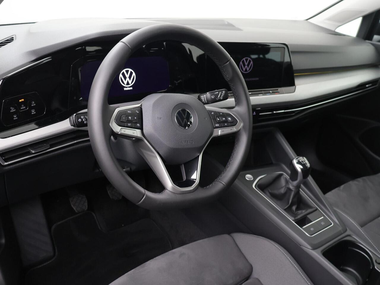 Volkswagen GOLF 1.5 TSI Life Business | 131 PK | Adaptive cruise control | Led verlichting | Apple Carplay/Android Auto |