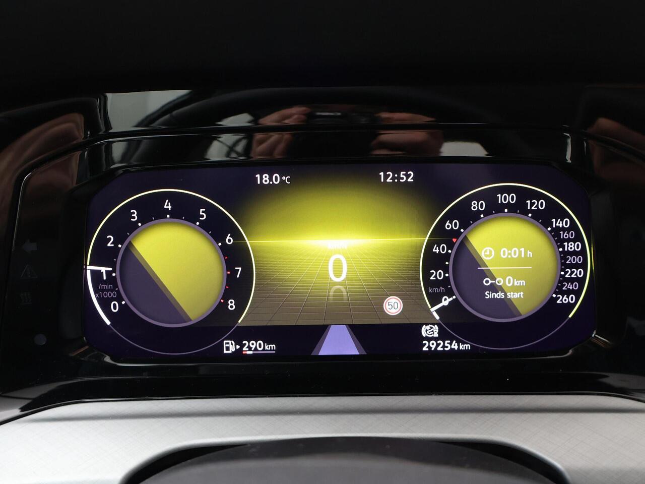 Volkswagen GOLF 1.5 TSI Life Business | 131 PK | Adaptive cruise control | Led verlichting | Apple Carplay/Android Auto |