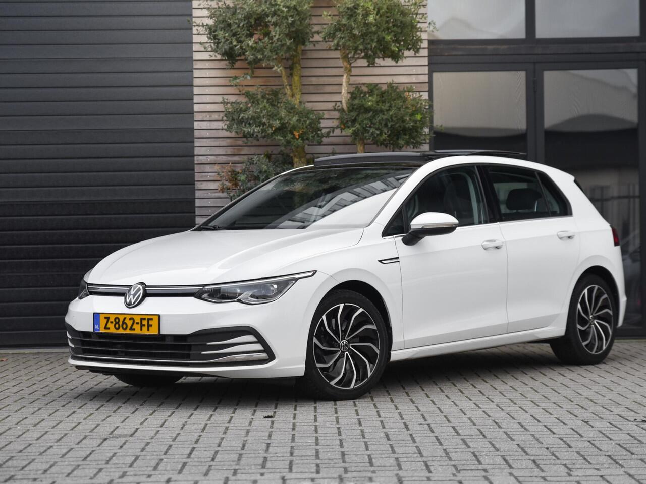 Volkswagen GOLF 1.5 TSI Feestdagen geopend bel voor een afspraak. 1ST Edition Navi Qled Adaptive Cruise Control