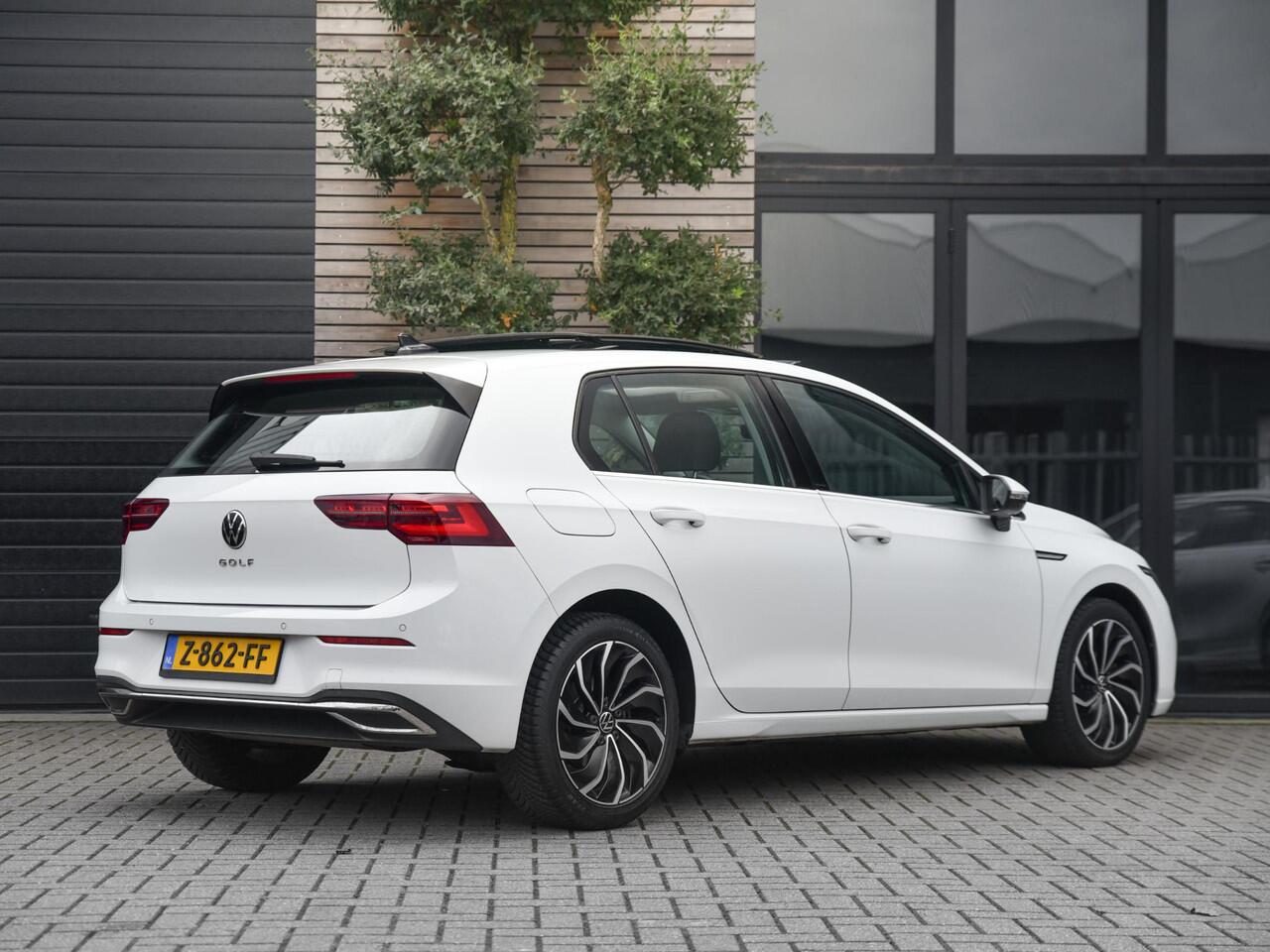 Volkswagen GOLF 1.5 TSI Feestdagen geopend bel voor een afspraak. 1ST Edition Navi Qled Adaptive Cruise Control
