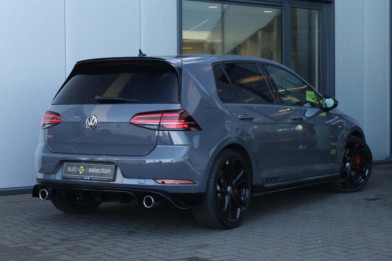 Volkswagen GOLF 2.0 TSI GTI TCR / Pure Grey