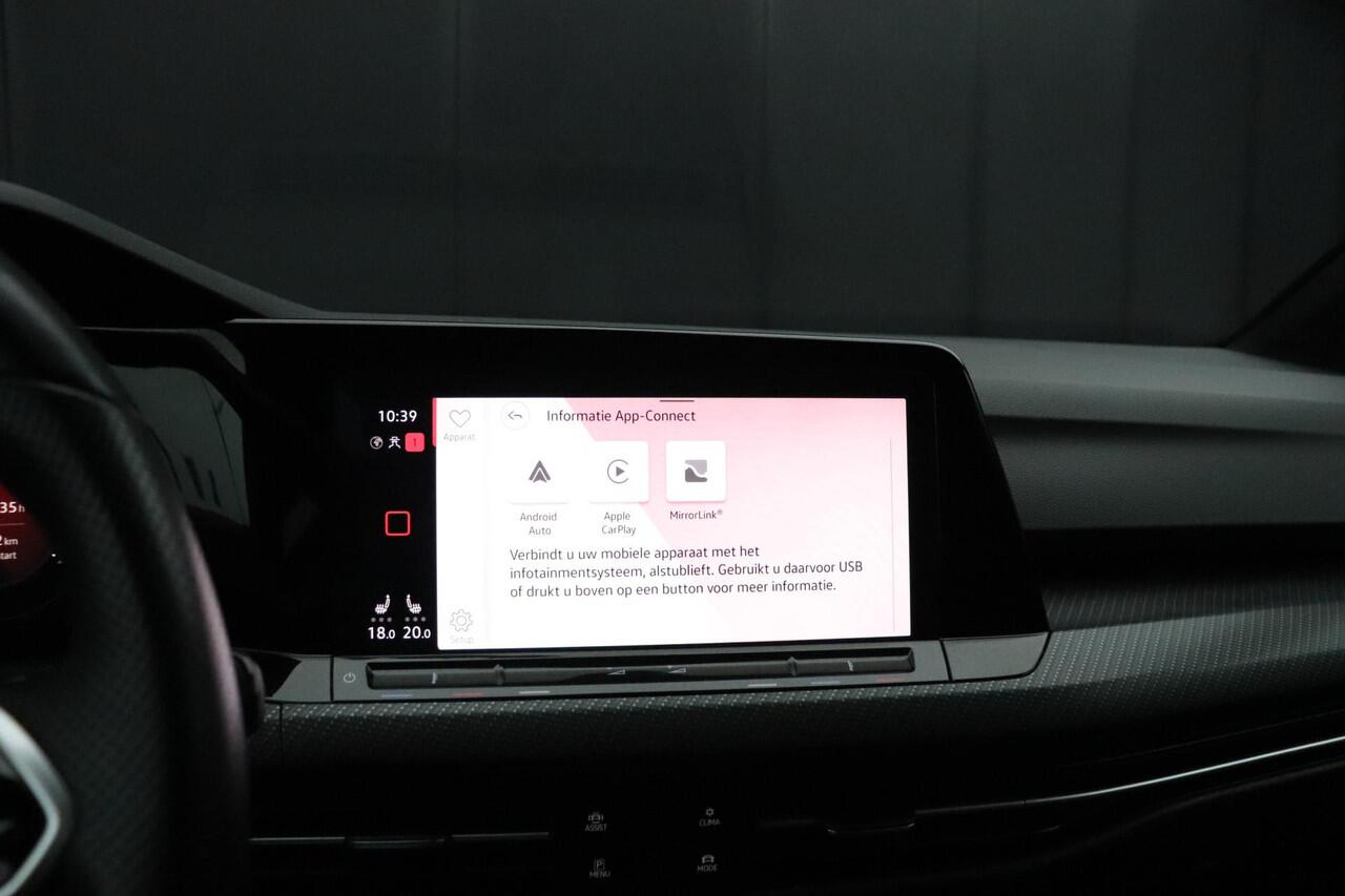 Volkswagen GOLF 1.5 eTSI R-LINE | PDC | NAVI | APPLE CARPLAY | STOEL/STUURVERW. |