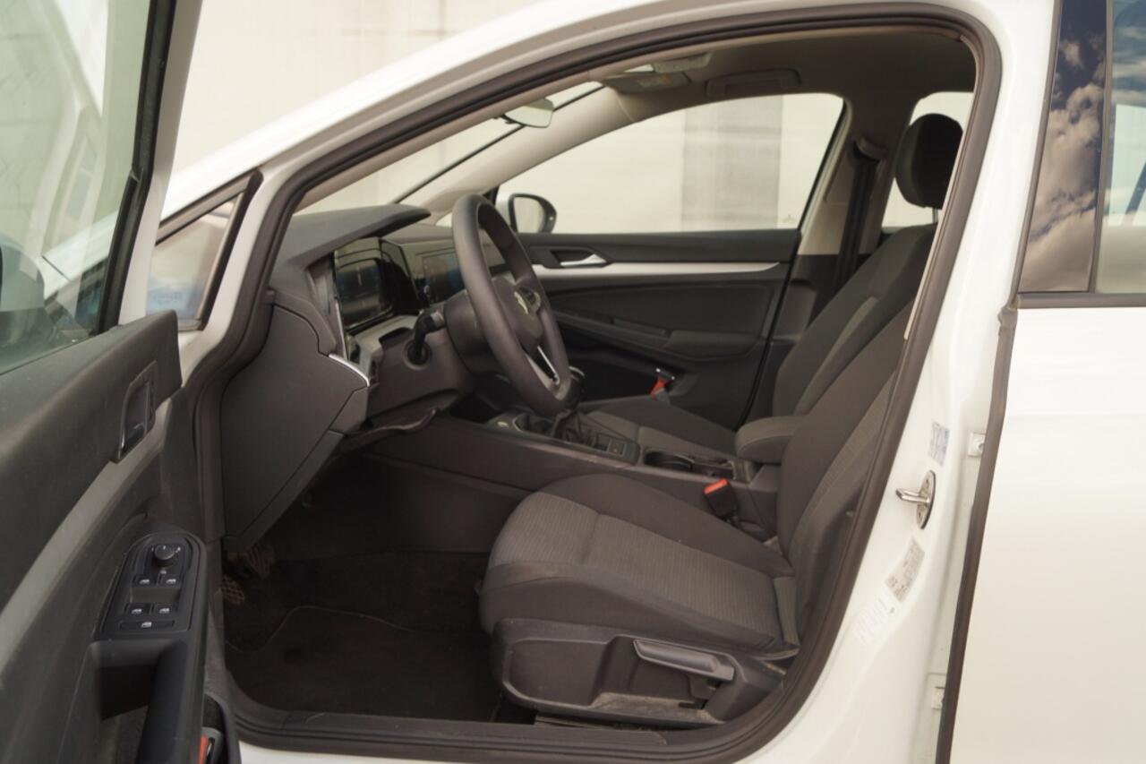 Volkswagen GOLF 2.0 TDI 115pk Edition -NAVI-AIRCO-CARPLAY-