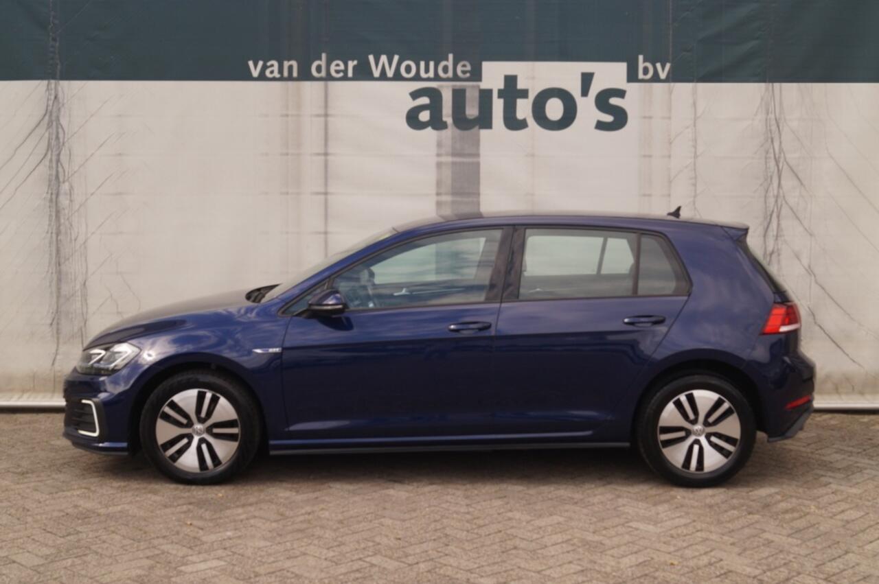 Volkswagen GOLF 1.4 TSI Plug-in Hybrid GTE -NAVI-ECC-CAM-