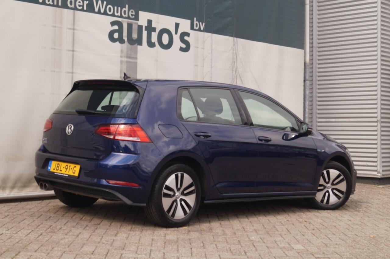 Volkswagen GOLF 1.4 TSI Plug-in Hybrid GTE -NAVI-ECC-CAM-