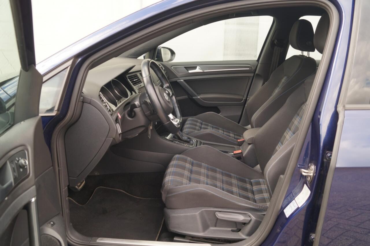Volkswagen GOLF 1.4 TSI Plug-in Hybrid GTE -NAVI-ECC-CAM-