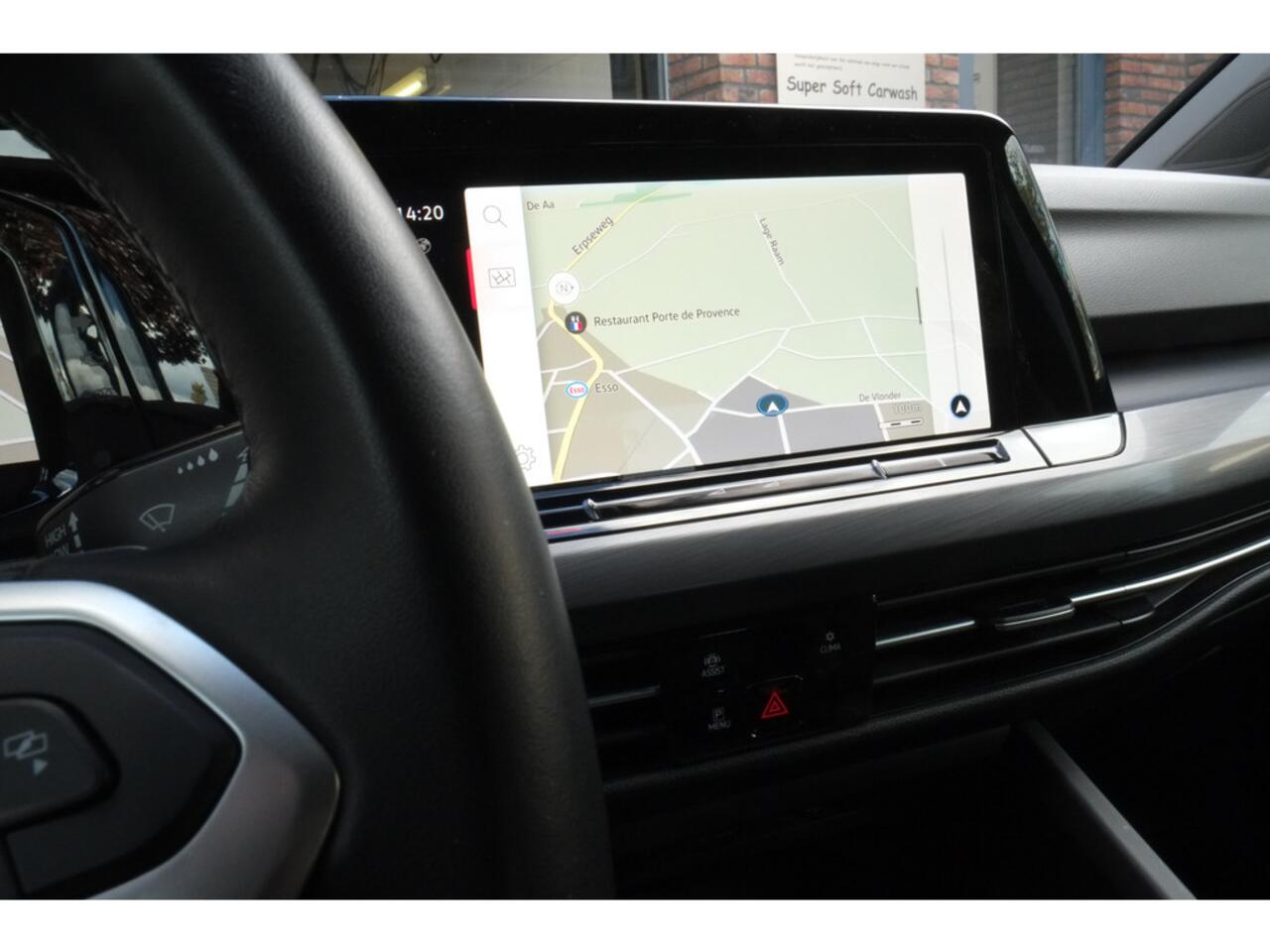 Volkswagen GOLF 1.5 eTSI Style AUT Trekhaak, Achteruitrijcamera, Navigatie, ACC,