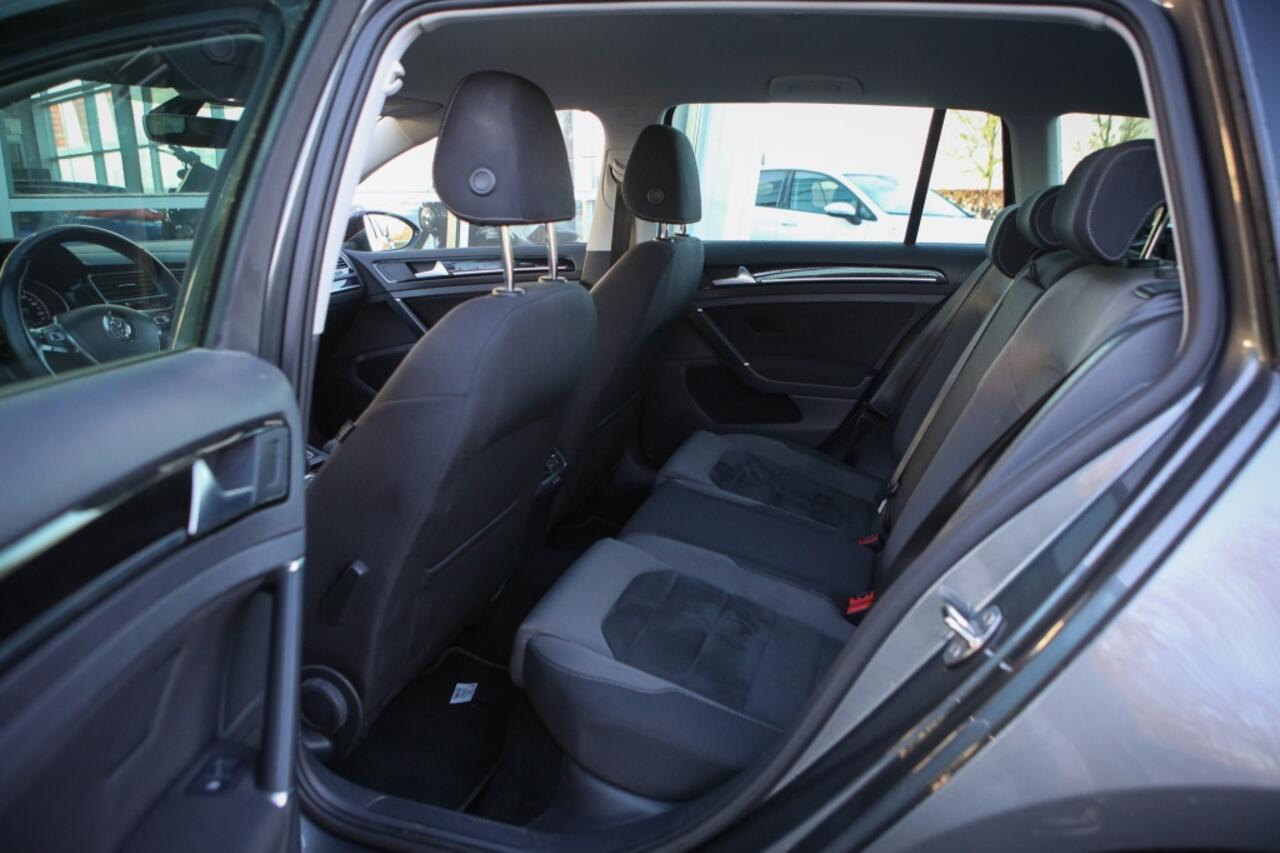 Volkswagen GOLF Variant 1.5 TSI HL Bns