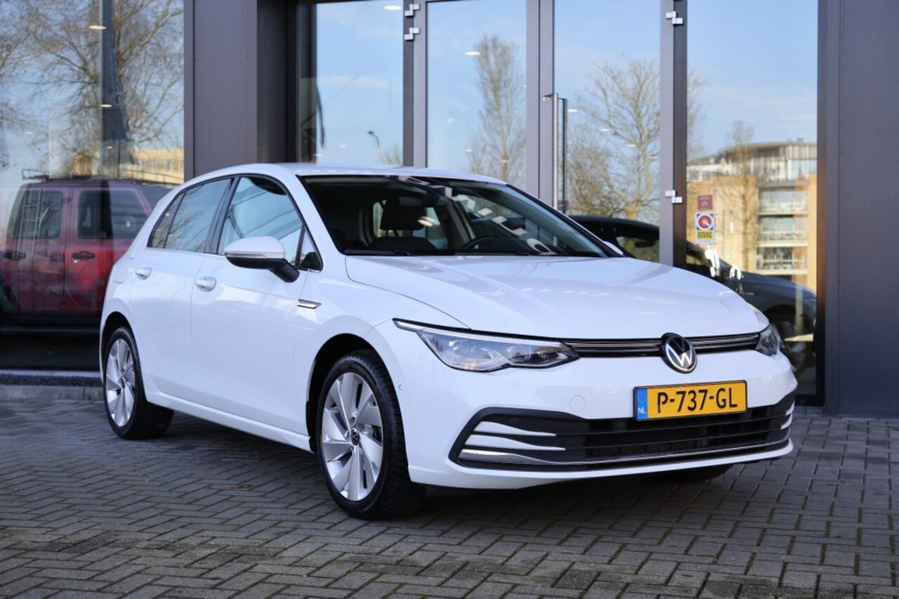 Volkswagen GOLF 1.5 TSI STYLE *IQ Light*Memory*Sfeer*Carplay*BTW
