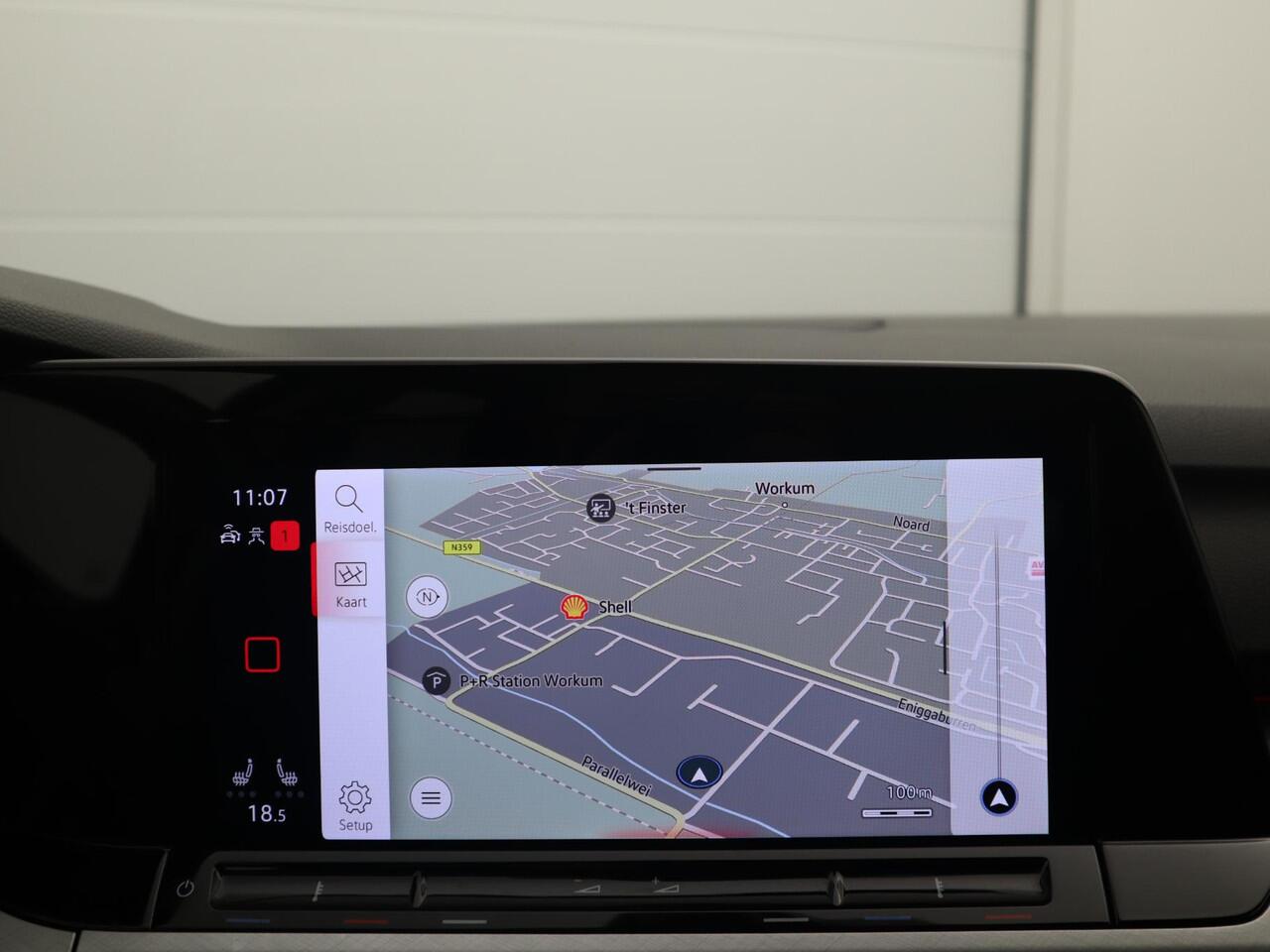 Volkswagen GOLF 2.0 TDI Life AUTOMAAT / FULL LED / CARPLAY / STOELVERW / STUURVERW / CLIMA / PDC / BLUETOOTH / ACC