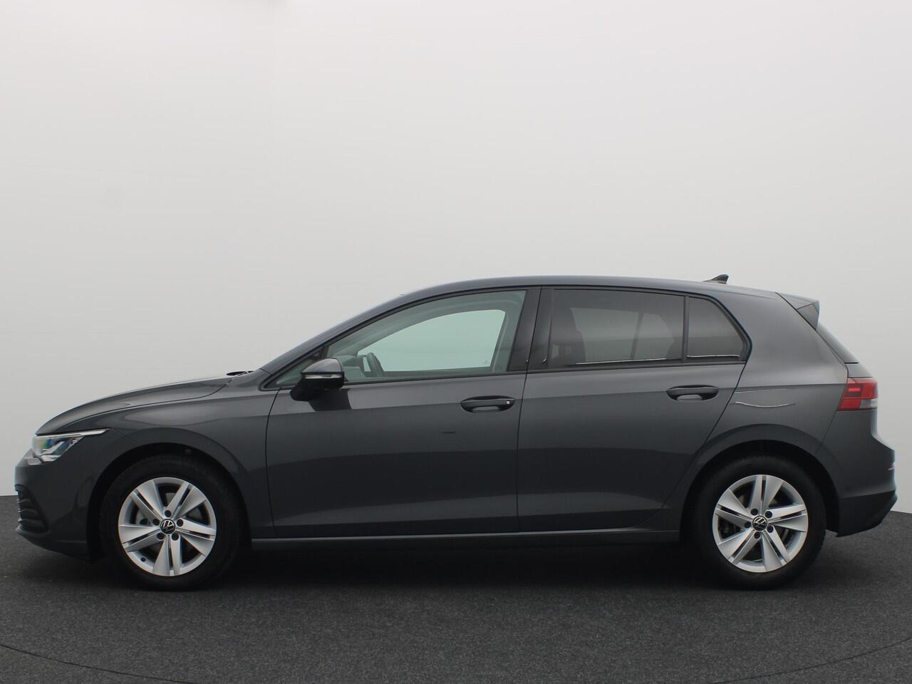 Volkswagen GOLF 2.0 TDI Life AUTOMAAT / FULL LED / CARPLAY / STOELVERW / STUURVERW / CLIMA / PDC / BLUETOOTH / ACC