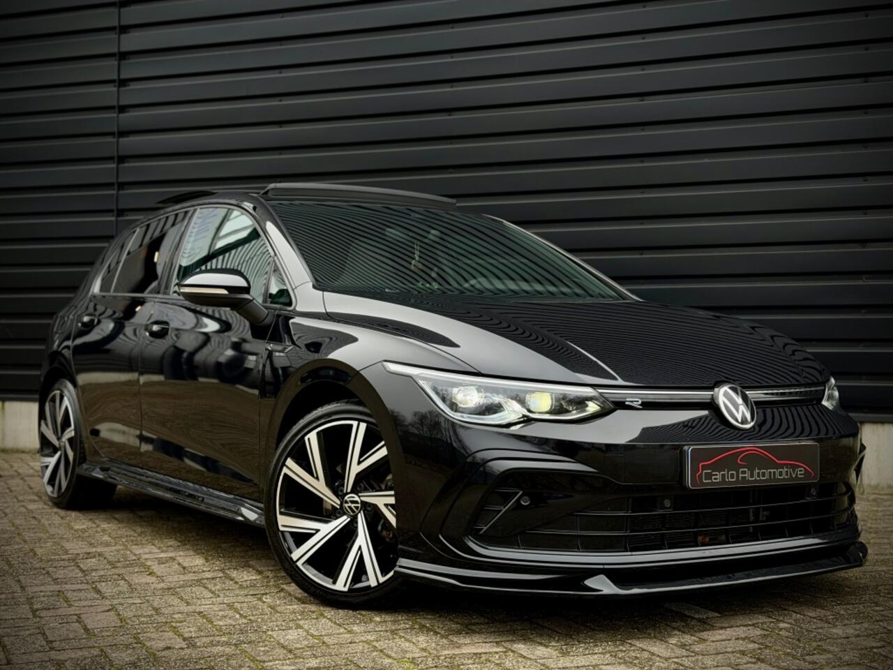 Volkswagen GOLF 1.5 eTSI R-LINE PANO|IQ LIGHT|H/K|ACC|DCC|SFEER