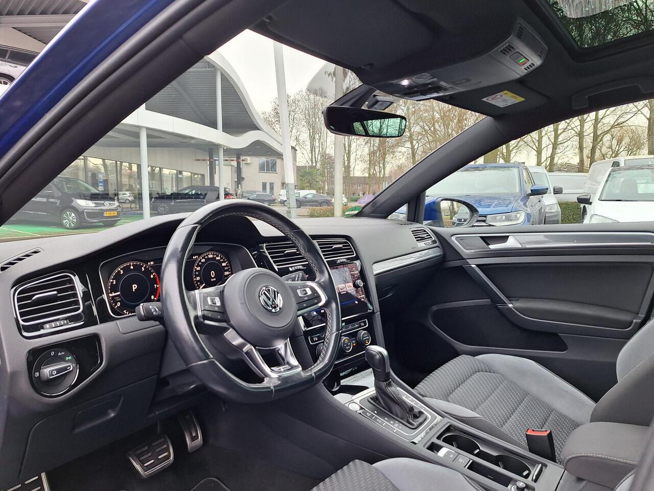 Volkswagen GOLF 1.5 TSI 150pk DSG R-Line (2x) (Pano,Virtual)